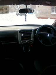 2002 Honda Stream Photos