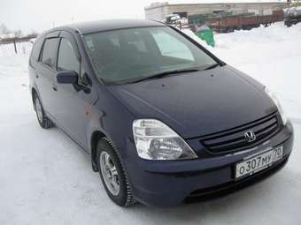 2002 Honda Stream Pics