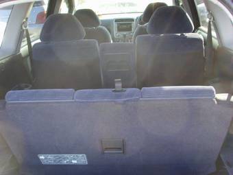 2002 Honda Stream Pics