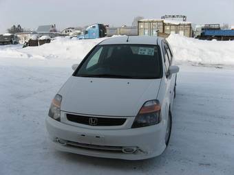 2002 Honda Stream Pictures