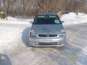 2002 Honda Stream Photos