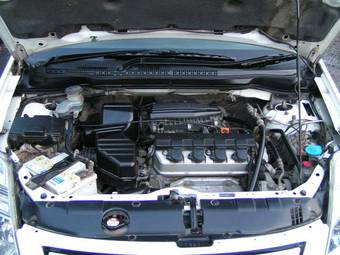 2002 Honda Stream Photos