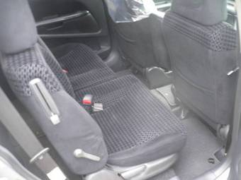 2002 Honda Stream Images