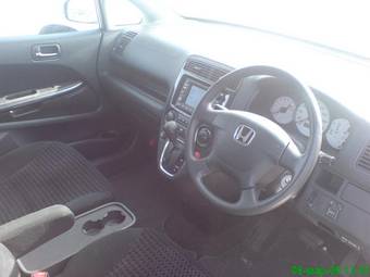 2002 Honda Stream Photos