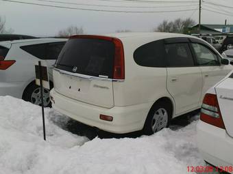 2002 Honda Stream Photos