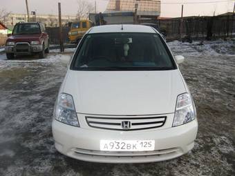 2002 Honda Stream Pictures