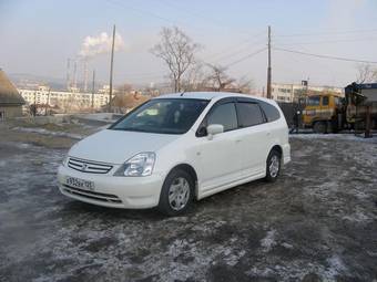 2002 Honda Stream Photos