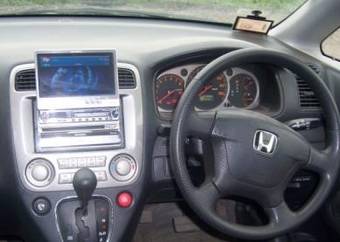 2002 Honda Stream Pictures