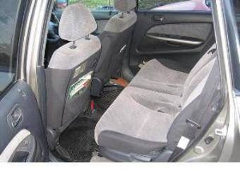 2002 Honda Stream Pics