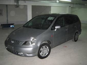 2002 Honda Stream Photos