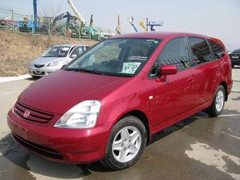 2002 Honda Stream Pics