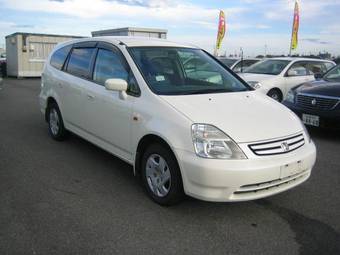 2002 Honda Stream Photos