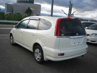 2002 Honda Stream Photos