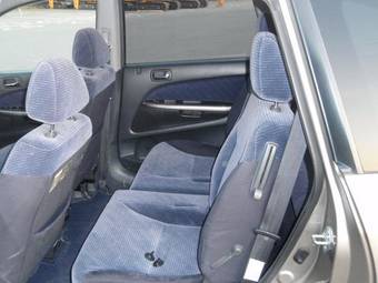2002 Honda Stream Pics