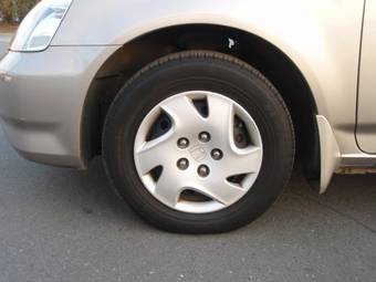 2002 Honda Stream Images