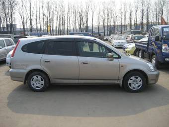 2002 Honda Stream Pictures