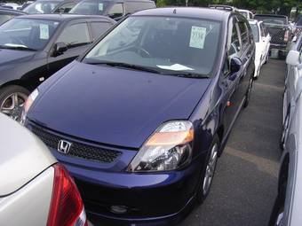 2002 Honda Stream Photos