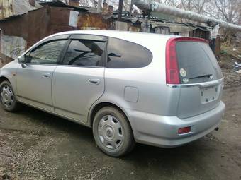 2002 Honda Stream Pictures