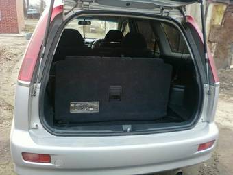 2002 Honda Stream Photos