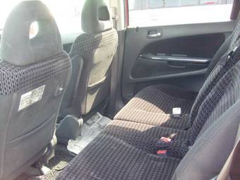 2002 Honda Stream Pictures