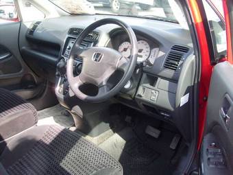 2002 Honda Stream Photos