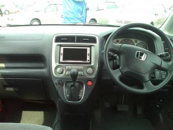 2002 Honda Stream Pics