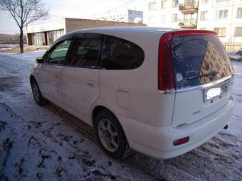 2002 Honda Stream Photos