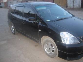 2002 Honda Stream Pictures