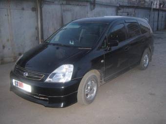 2002 Honda Stream Pictures