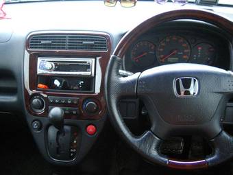 2002 Honda Stream Photos