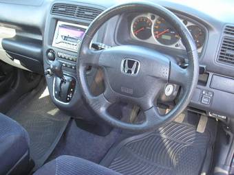 2002 Honda Stream Photos