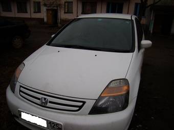 2002 Honda Stream Photos