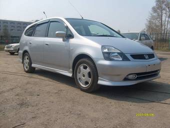 2002 Honda Stream Photos