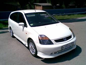 2002 Honda Stream Photos