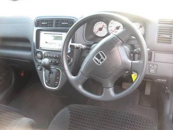 2002 Honda Stream Photos