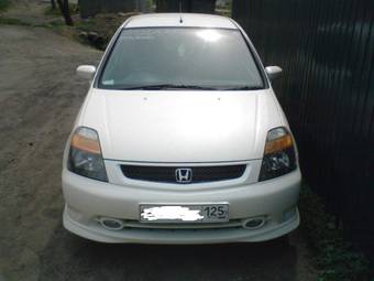 2002 Honda Stream Pictures