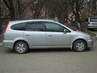 2002 Honda Stream Photos
