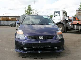 2002 Honda Stream Pictures