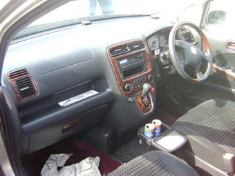 2002 Honda Stream Pics