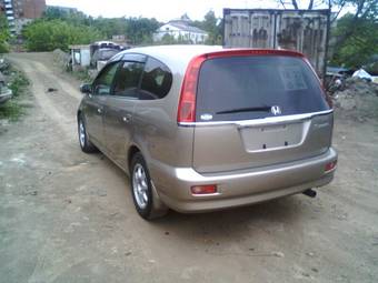 2002 Honda Stream Photos
