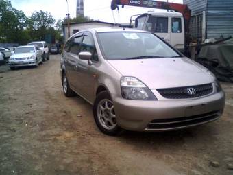 2002 Honda Stream Photos