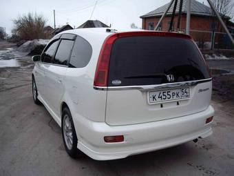 2002 Honda Stream Pics