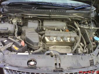 2002 Honda Stream Pictures