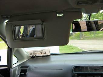 2002 Honda Stream Photos