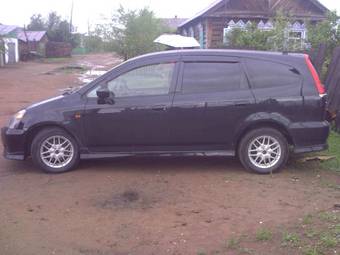 2002 Honda Stream Photos