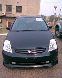 2002 Honda Stream Photos