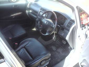 2002 Honda Stream Images