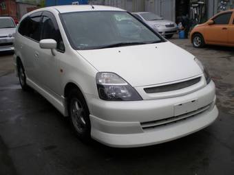 2002 Honda Stream Photos