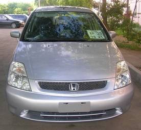 2002 Honda Stream Photos