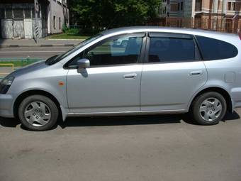 2002 Honda Stream Photos